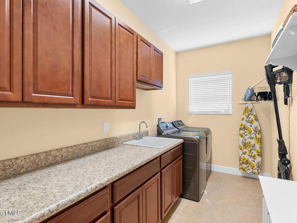 638 L M Davey Lane, Titusville, FL 32780