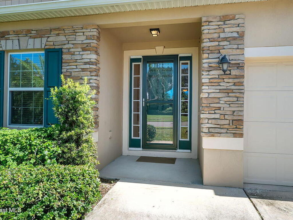 638 L M Davey Lane, Titusville, FL 32780