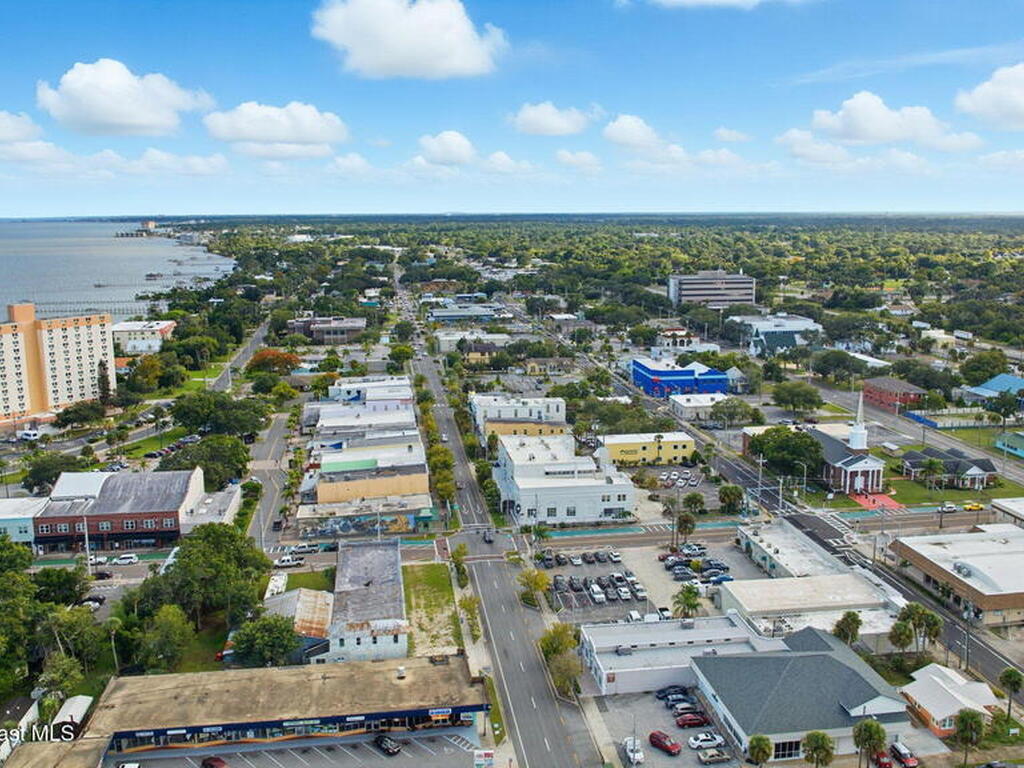 638 L M Davey Lane, Titusville, FL 32780