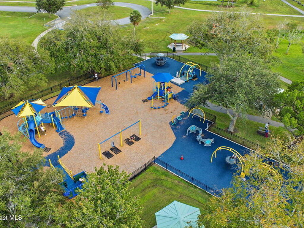 638 L M Davey Lane, Titusville, FL 32780