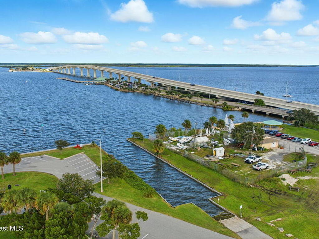 638 L M Davey Lane, Titusville, FL 32780