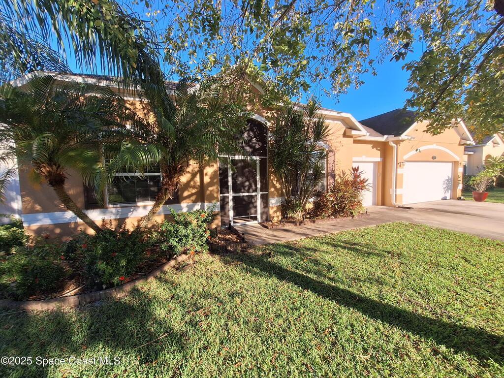 557 L M Davey Lane, Titusville, FL 32780