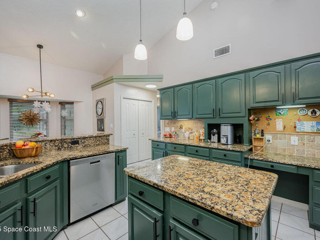 3295 Savannahs Trail, Merritt Island, FL 32953