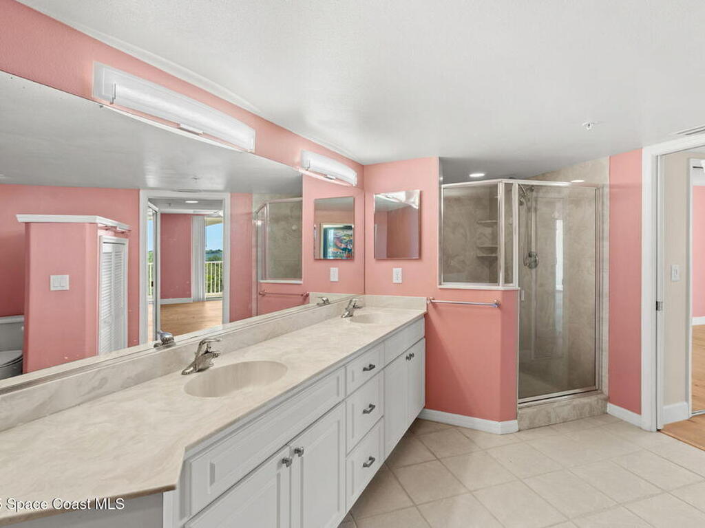 800 Del Rio Way, Merritt Island, FL 32953