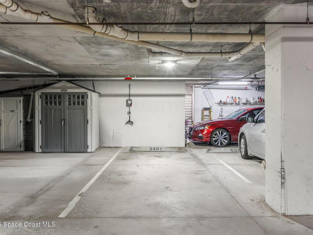 800 Del Rio Way, Merritt Island, FL 32953