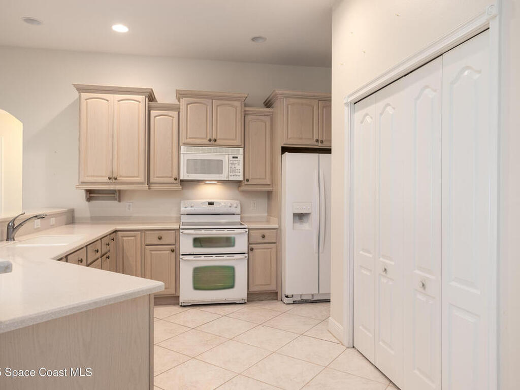 2160 Windbrook Drive, Palm Bay, FL 32909