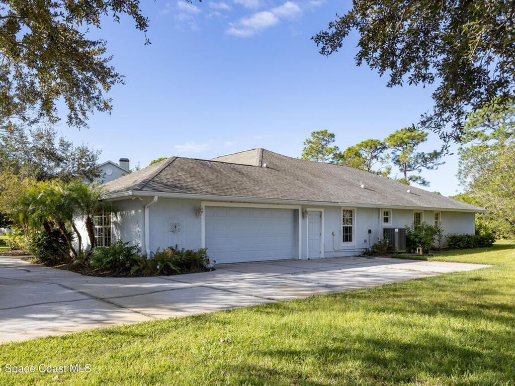 2160 Windbrook Drive, Palm Bay, FL 32909