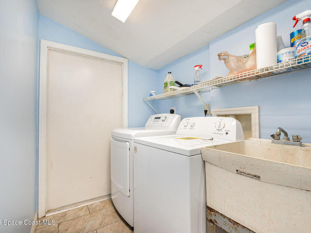 2155 Palm Avenue, Indialantic, FL 32903