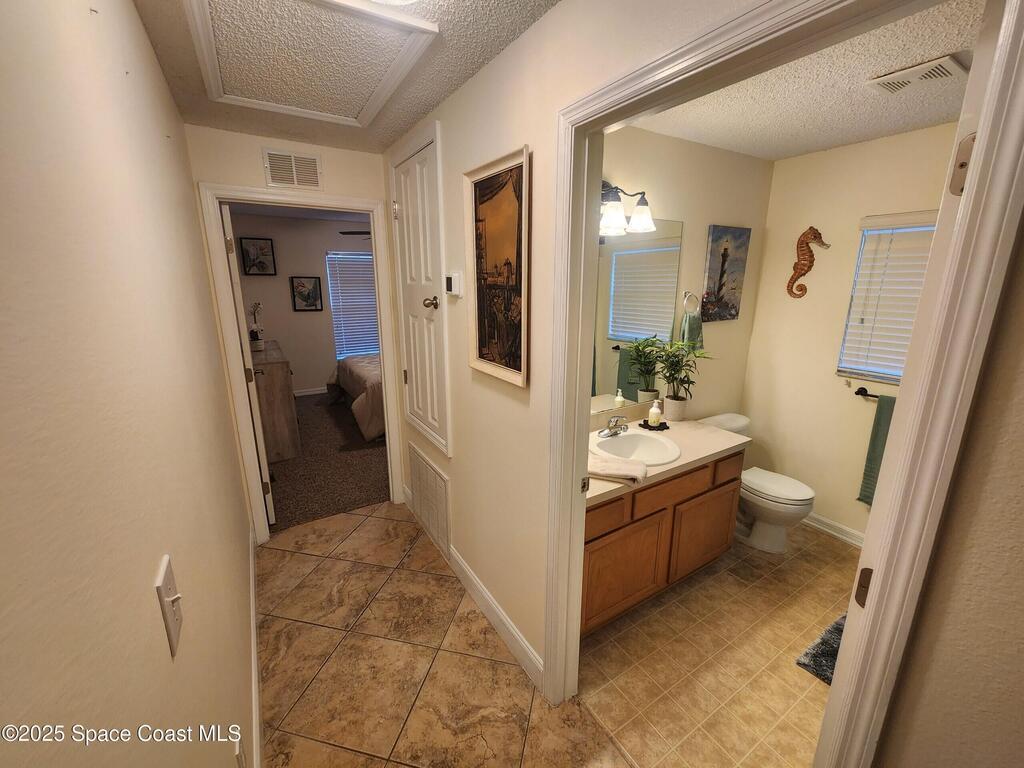 2098 Jupiter Boulevard, Palm Bay, FL 32908