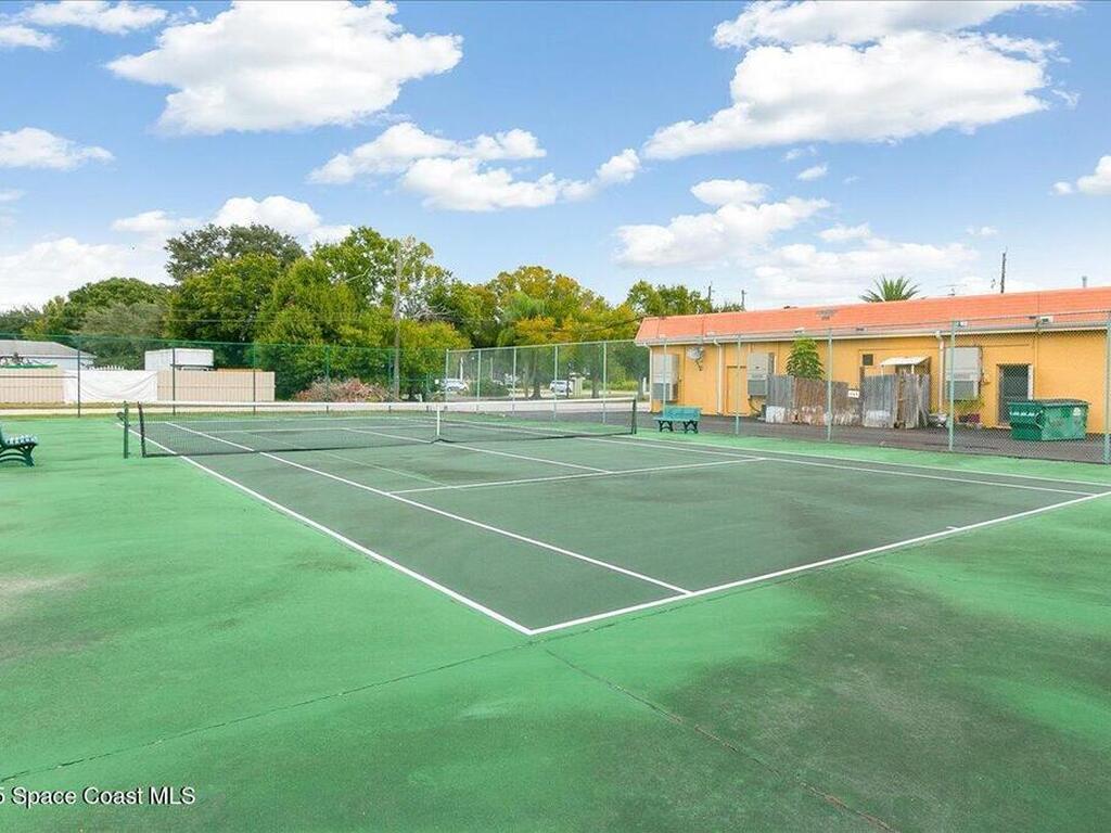 2135 N Courtenay Parkway, Merritt Island, FL 32953