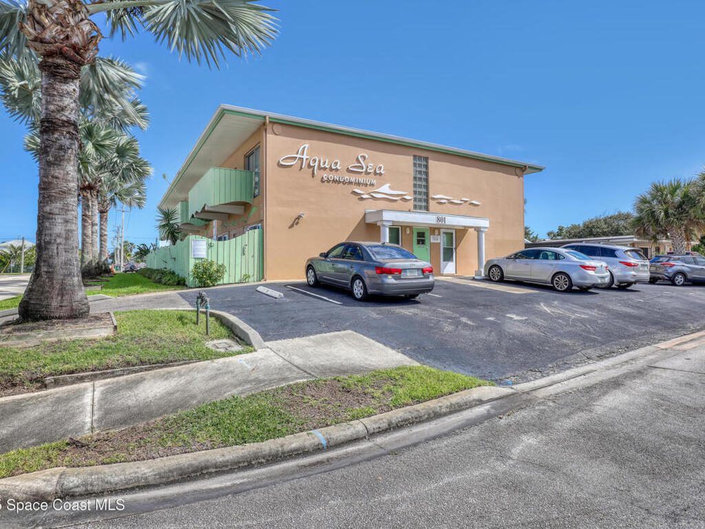 801 S Brevard Avenue, Cocoa Beach, FL 32931