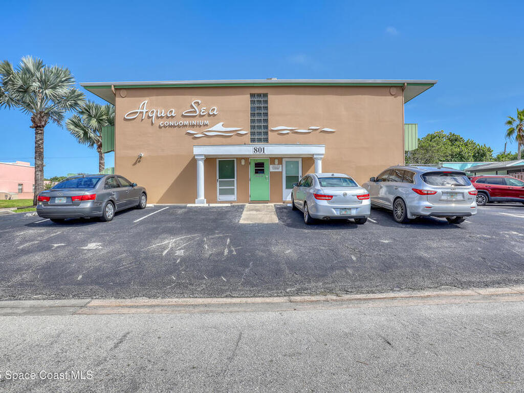 801 S Brevard Avenue, Cocoa Beach, FL 32931