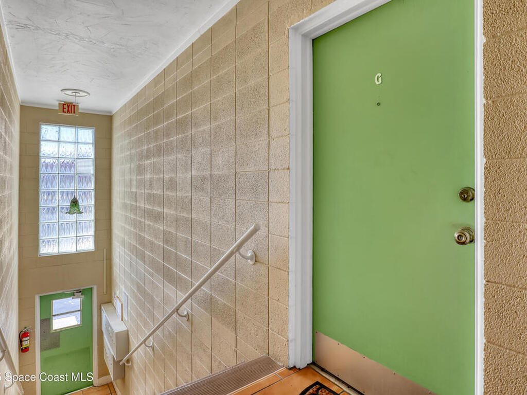 801 S Brevard Avenue, Cocoa Beach, FL 32931