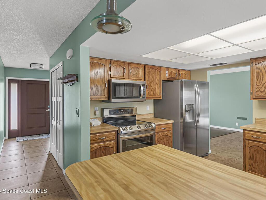 550 Temple Street, Satellite Beach, FL 32937