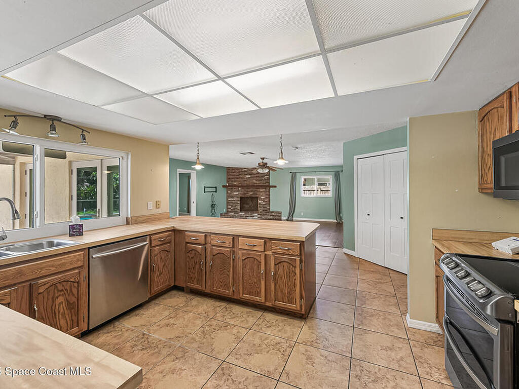 550 Temple Street, Satellite Beach, FL 32937