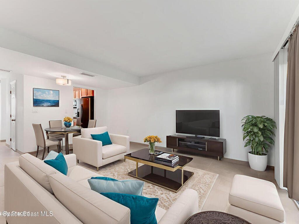 2200 S Palmetto Avenue, South Daytona, FL 32119