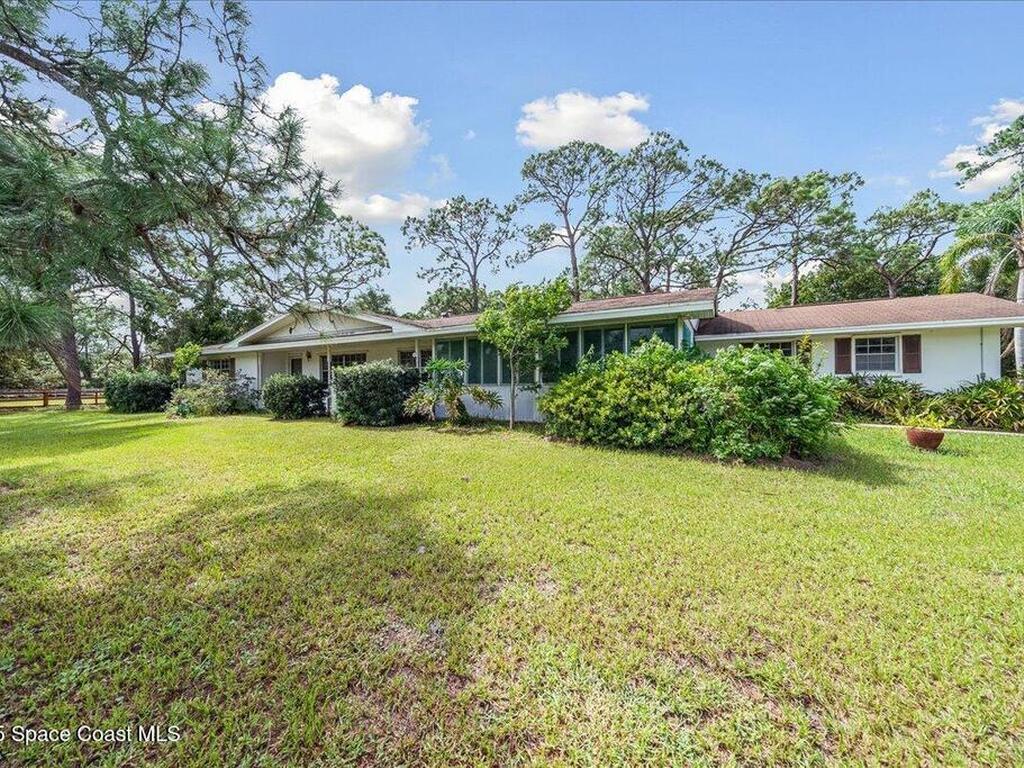 2300 Brandywine Lane, Melbourne, FL 32904