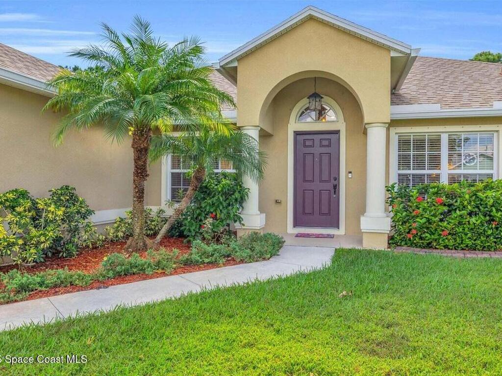 6116 NW Densaw Terrace, Port St. Lucie, FL 34986