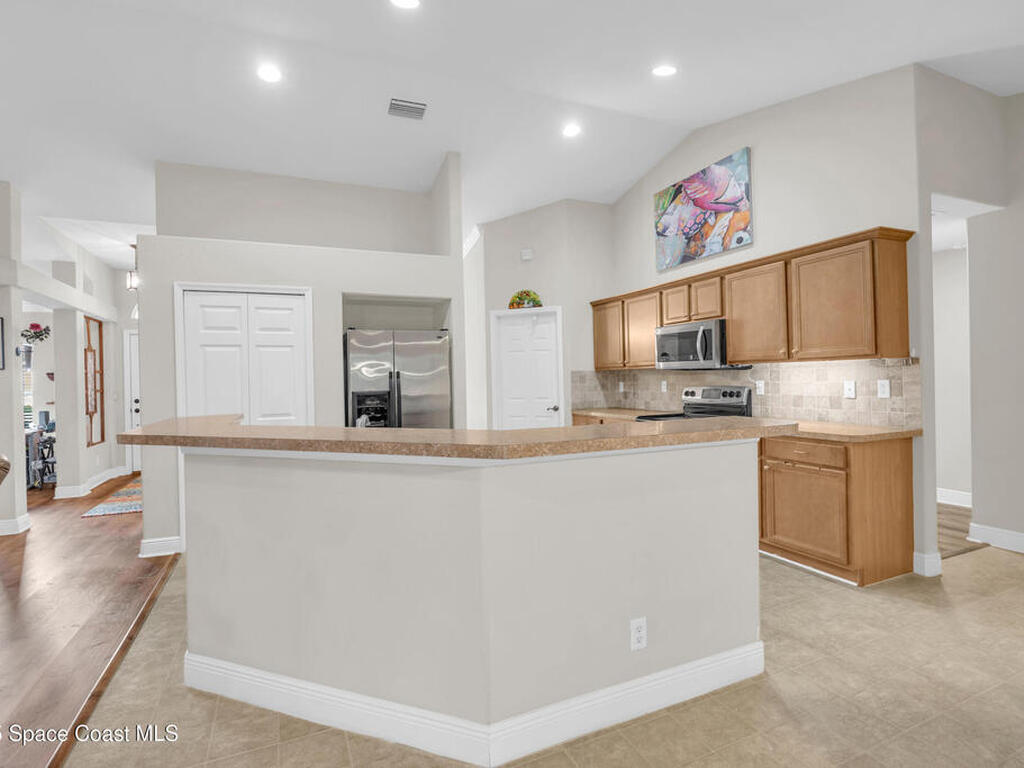 6116 NW Densaw Terrace, Port St. Lucie, FL 34986