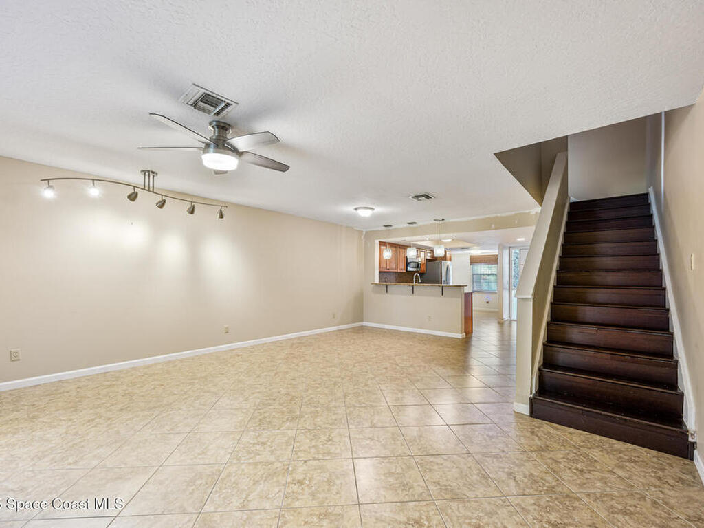 194 Queens Ct Court, Satellite Beach, FL 32937