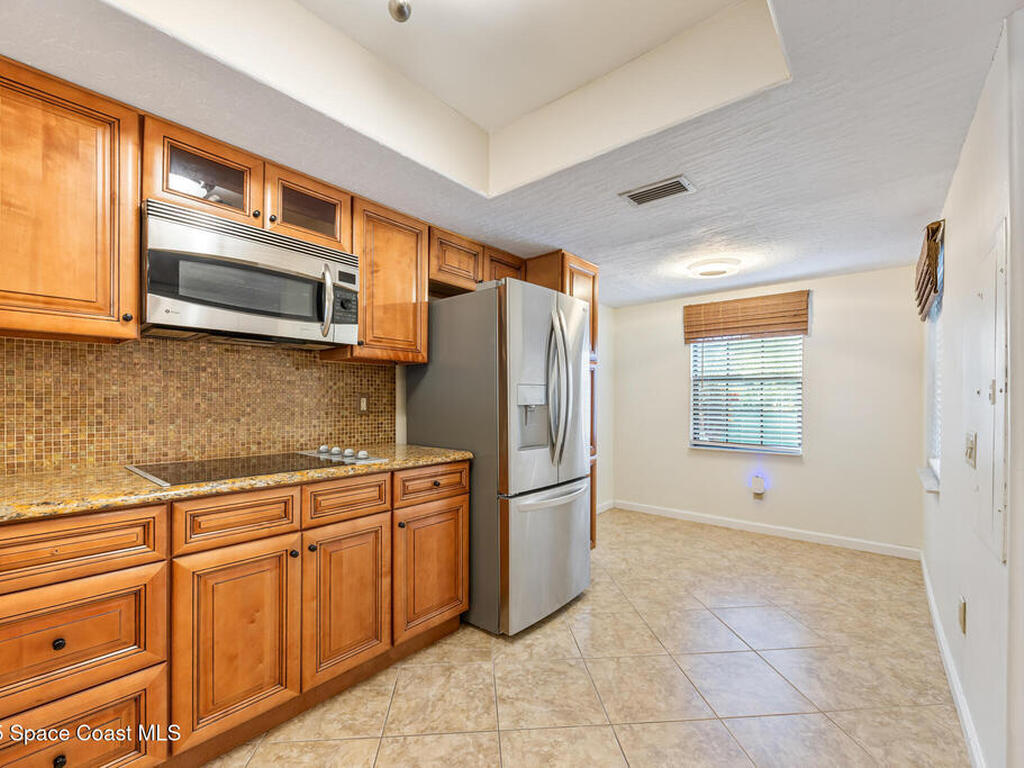 194 Queens Ct Court, Satellite Beach, FL 32937