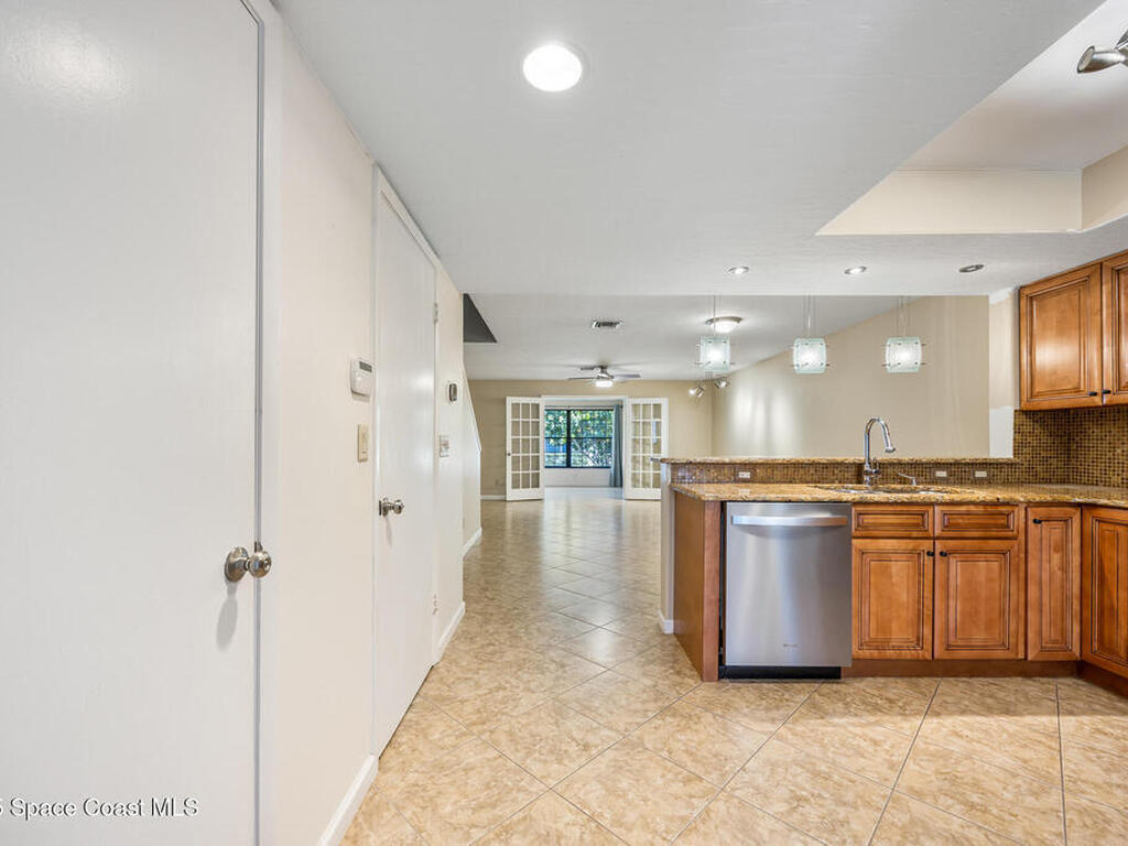 194 Queens Ct Court, Satellite Beach, FL 32937