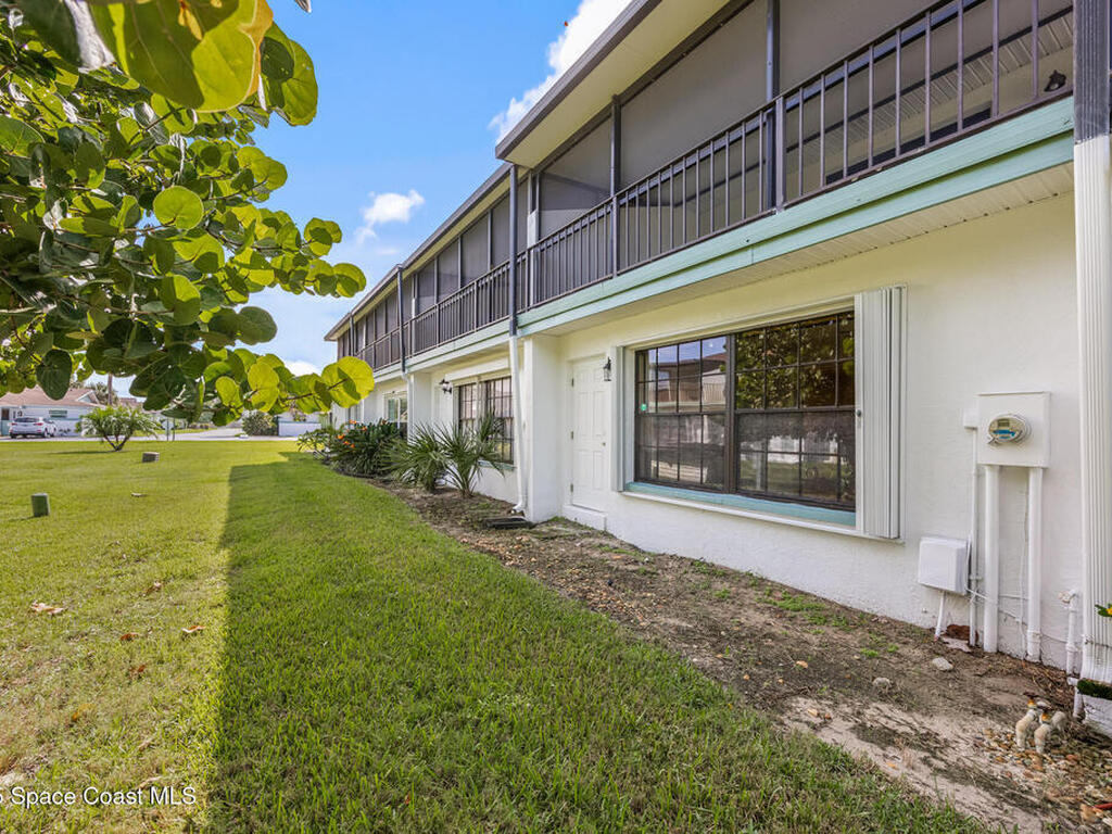 194 Queens Ct Court, Satellite Beach, FL 32937