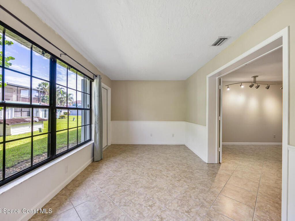 194 Queens Ct Court, Satellite Beach, FL 32937