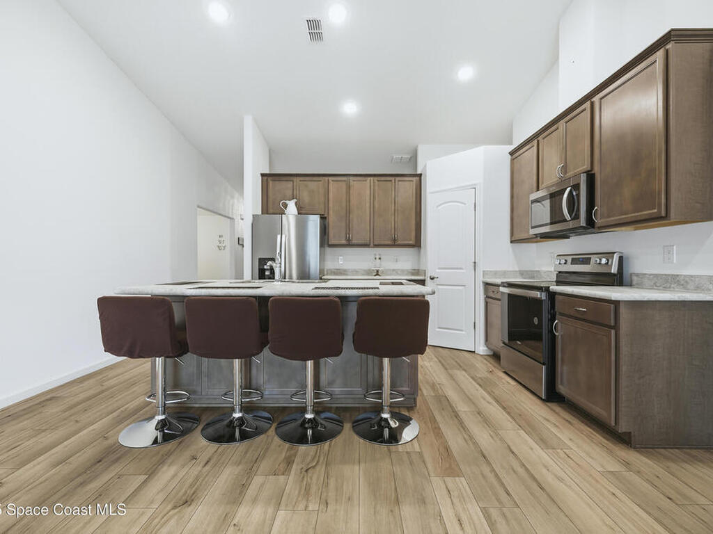 516 Olsmar Street, Palm Bay, FL 32908