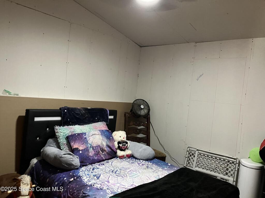 345 Saint Charles Avenue, Merritt Island, FL 32953