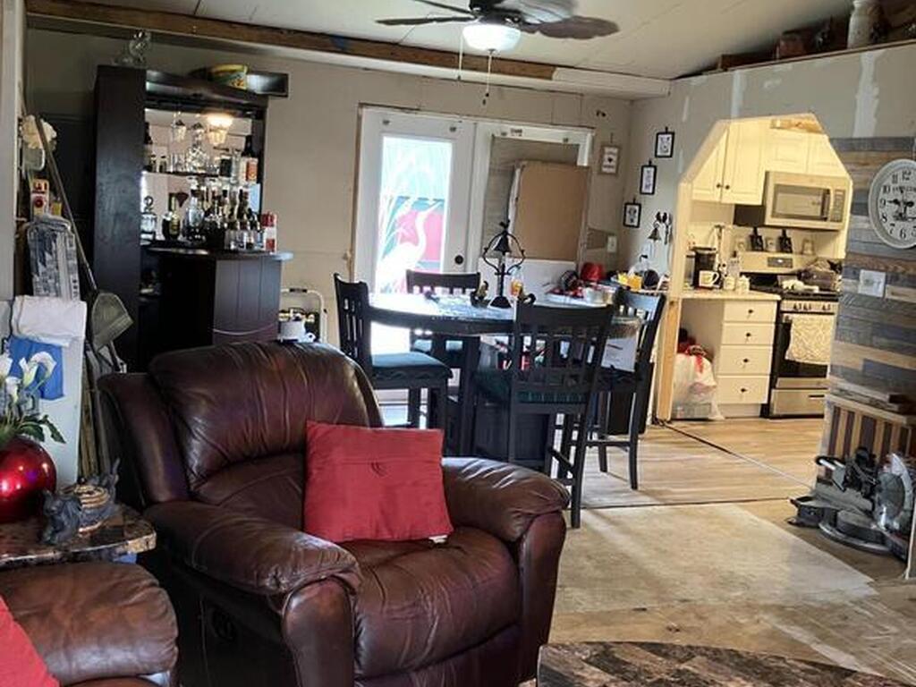 345 Saint Charles Avenue, Merritt Island, FL 32953