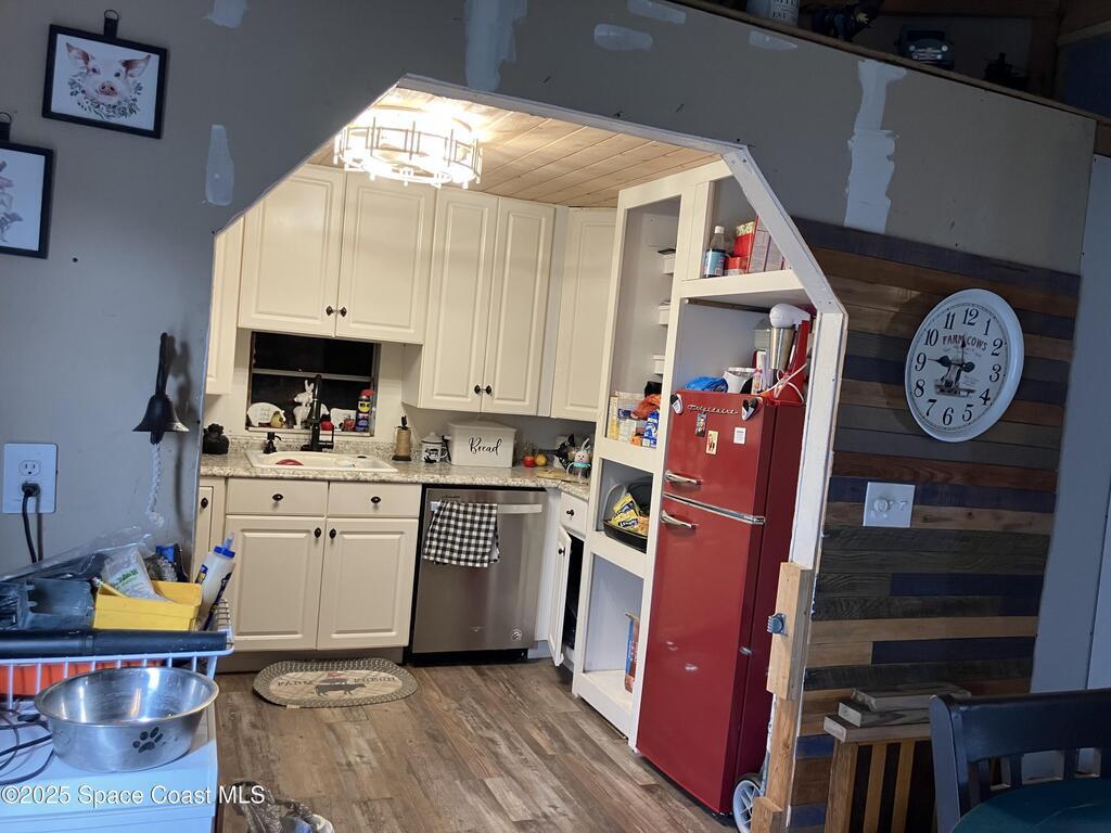 345 Saint Charles Avenue, Merritt Island, FL 32953