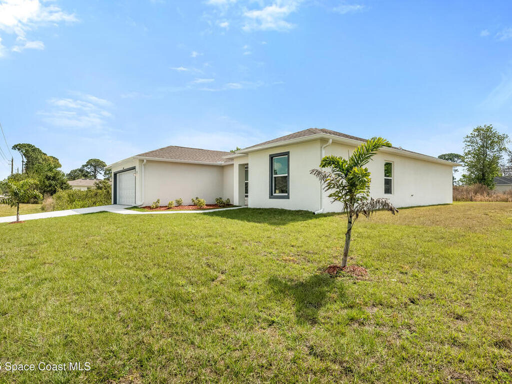 555 Harrison Street, Palm Bay, FL 32908