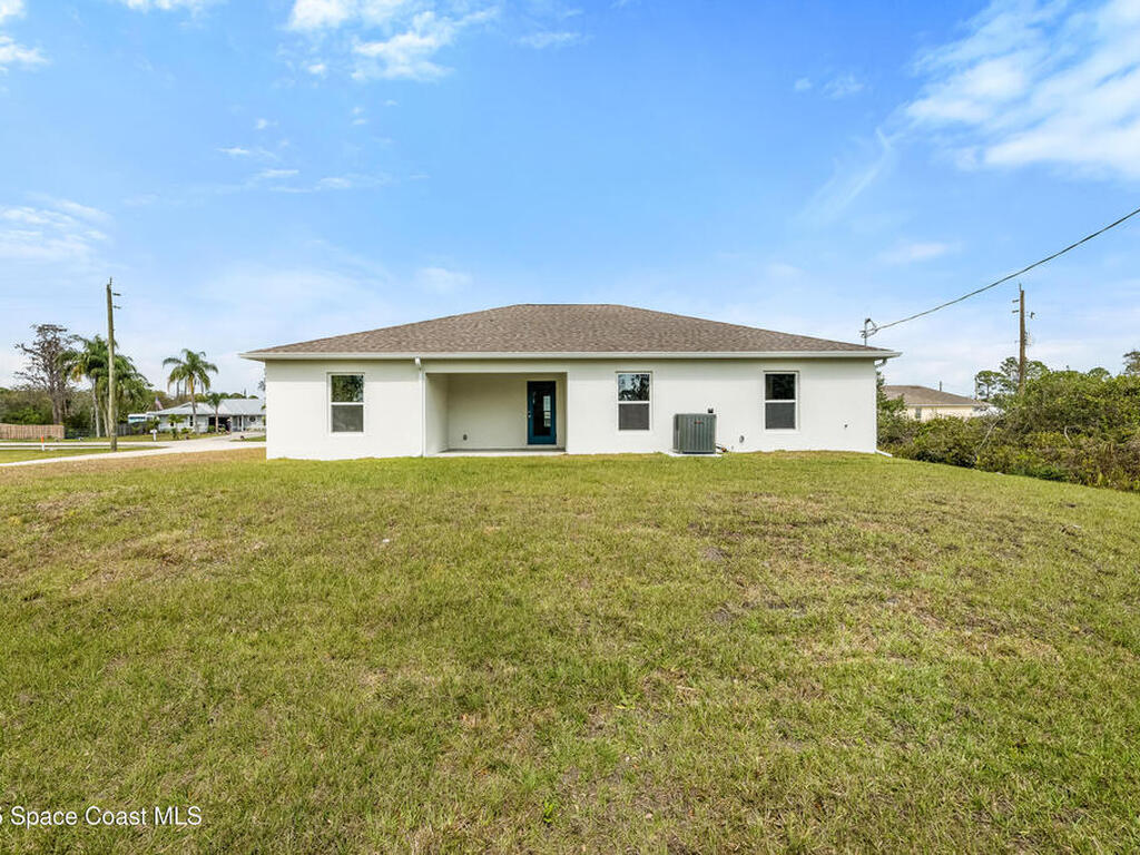 555 Harrison Street, Palm Bay, FL 32908