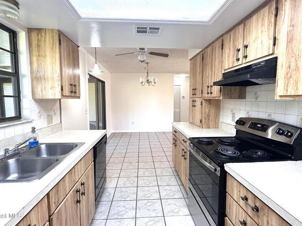 3807 Jupiter Boulevard, Palm Bay, FL 32909