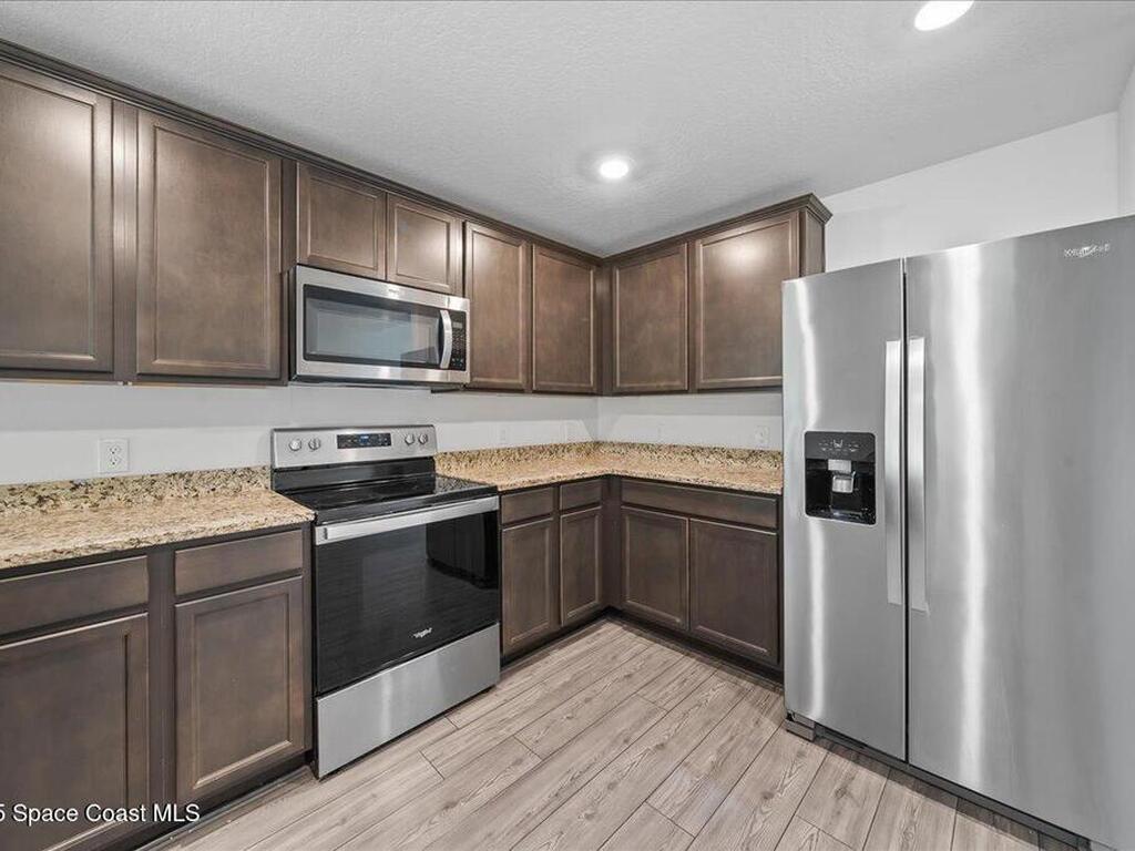 2528 Fleming Avenue, Palm Bay, FL 32908