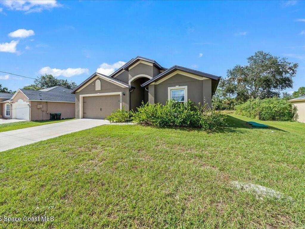 2528 Fleming Avenue, Palm Bay, FL 32908