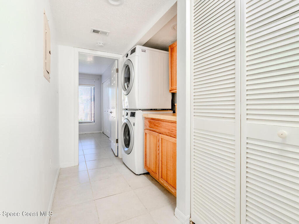 1515 Huntington Lane, Rockledge, FL 32955