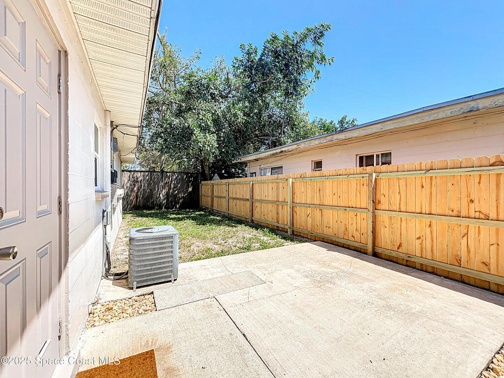 335 N Brevard Avenue, Cocoa Beach, FL 32931