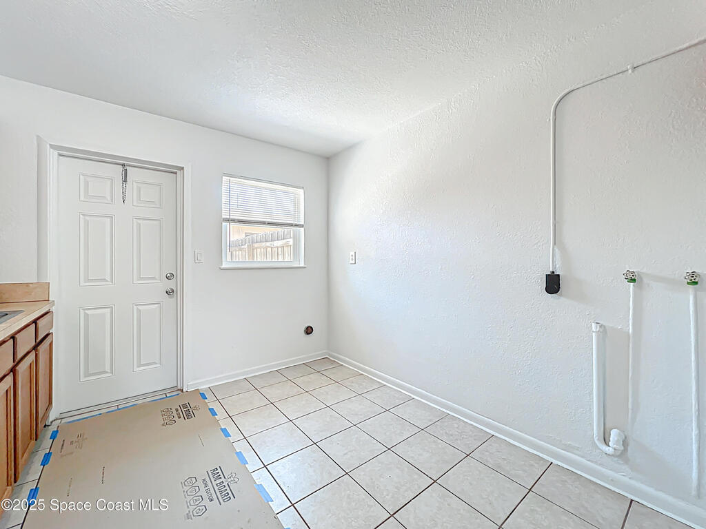 335 N Brevard Avenue, Cocoa Beach, FL 32931