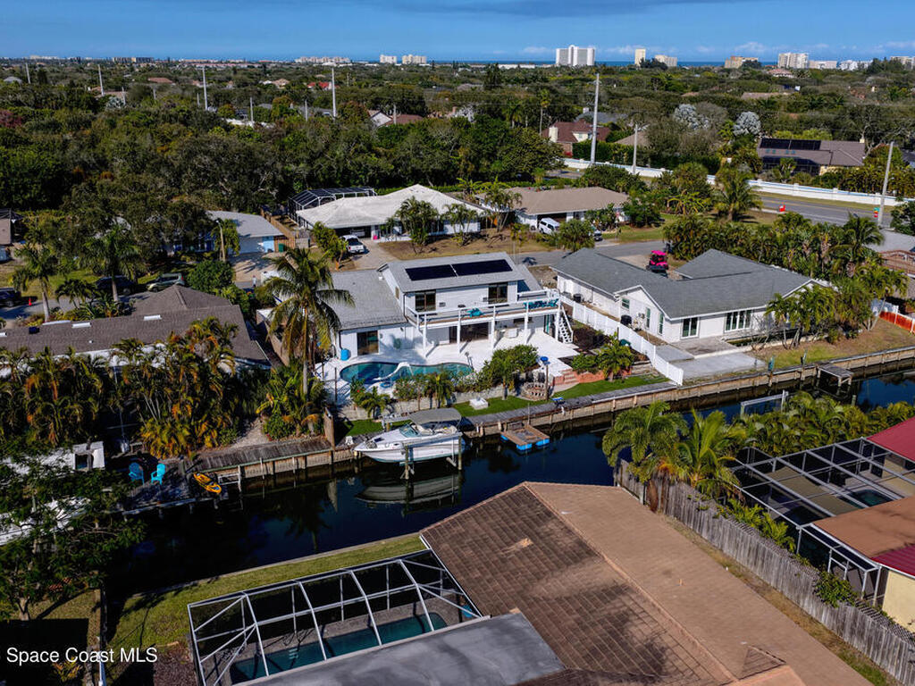 725 Puesta Del Sol Plaza, Indialantic, FL 32903