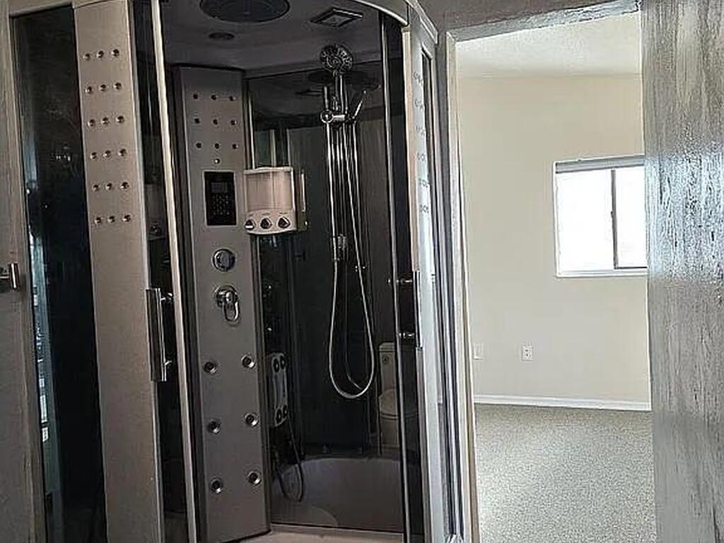 725 Puesta Del Sol Plaza, Indialantic, FL 32903