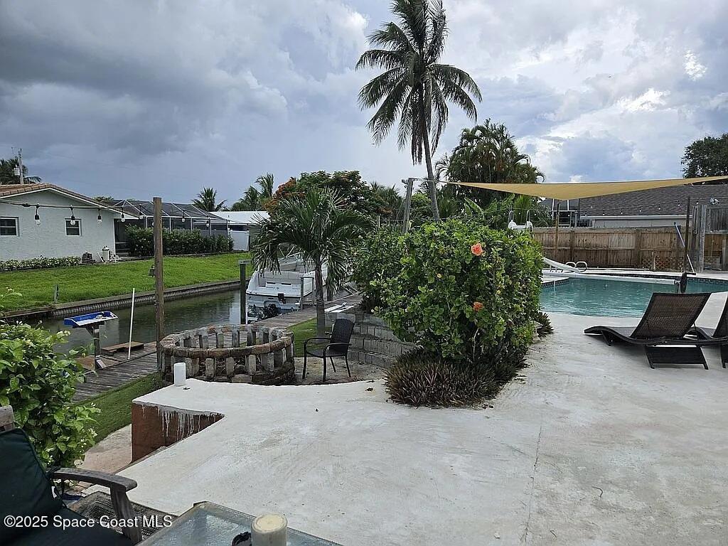 725 Puesta Del Sol Plaza, Indialantic, FL 32903