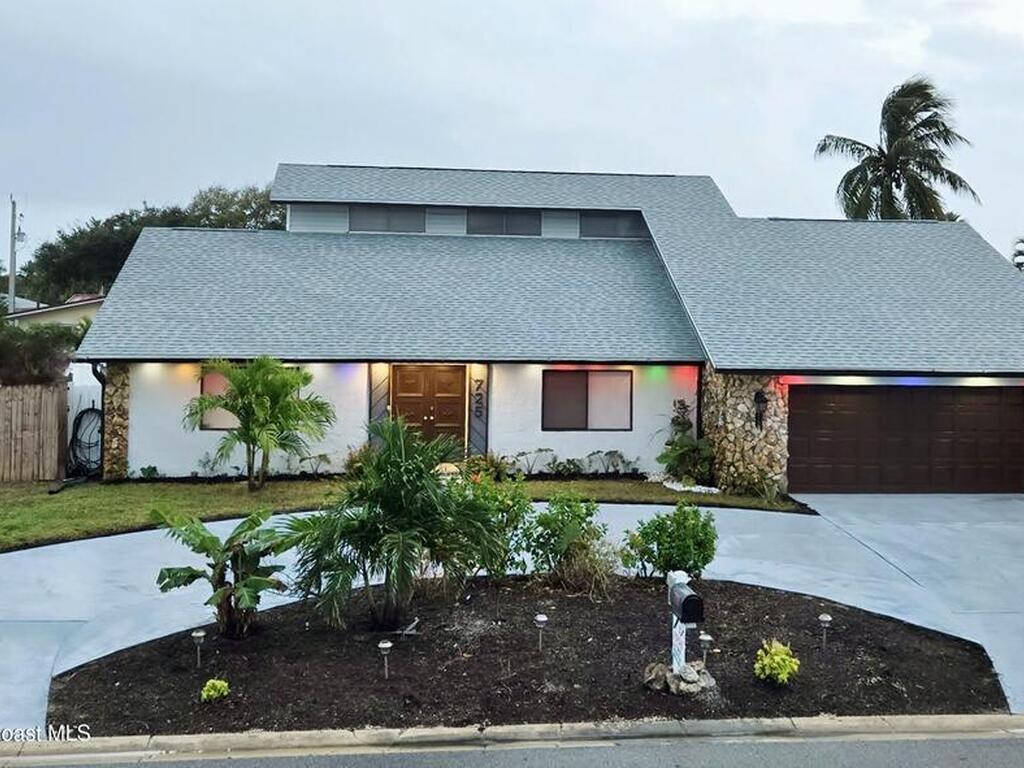 725 Puesta Del Sol Plaza, Indialantic, FL 32903