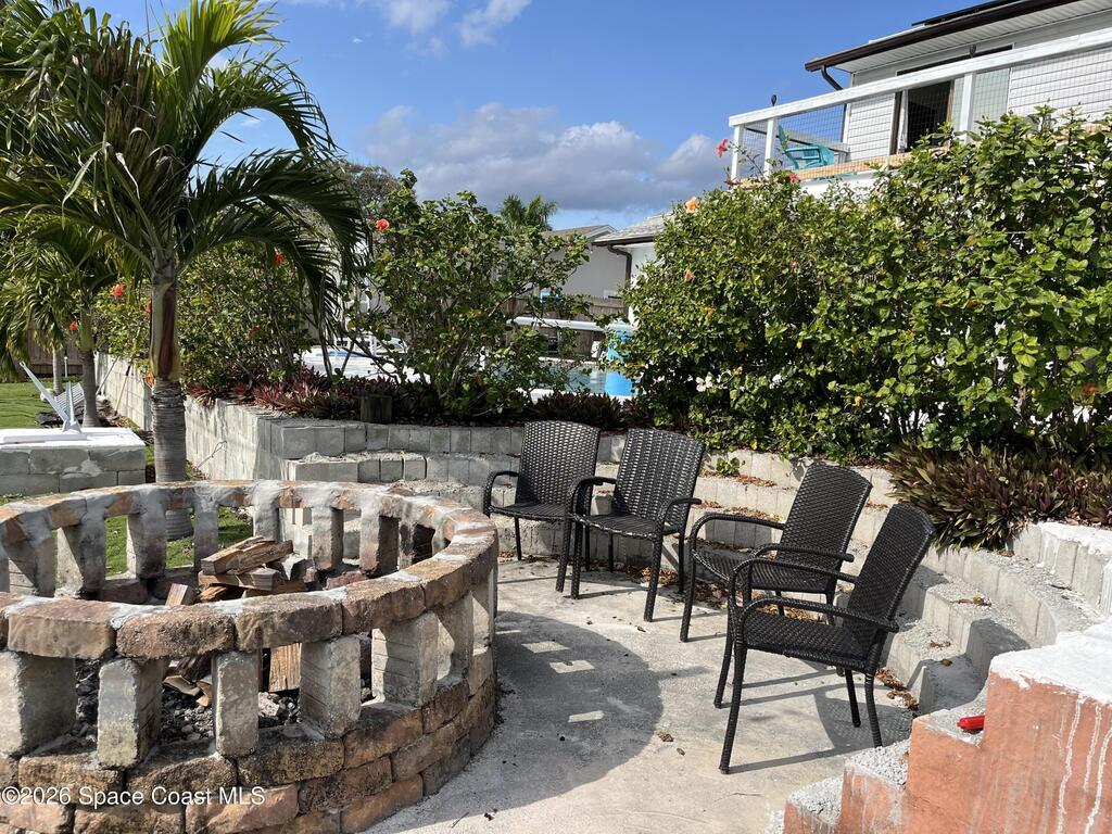 725 Puesta Del Sol Plaza, Indialantic, FL 32903