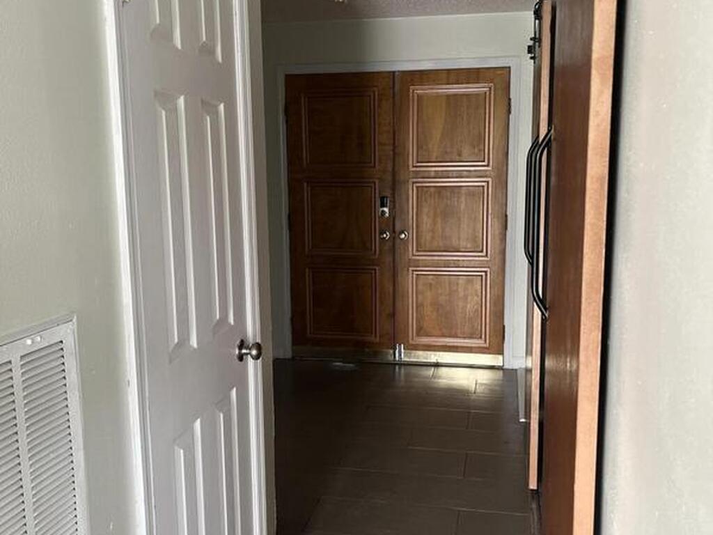 725 Puesta Del Sol Plaza, Indialantic, FL 32903