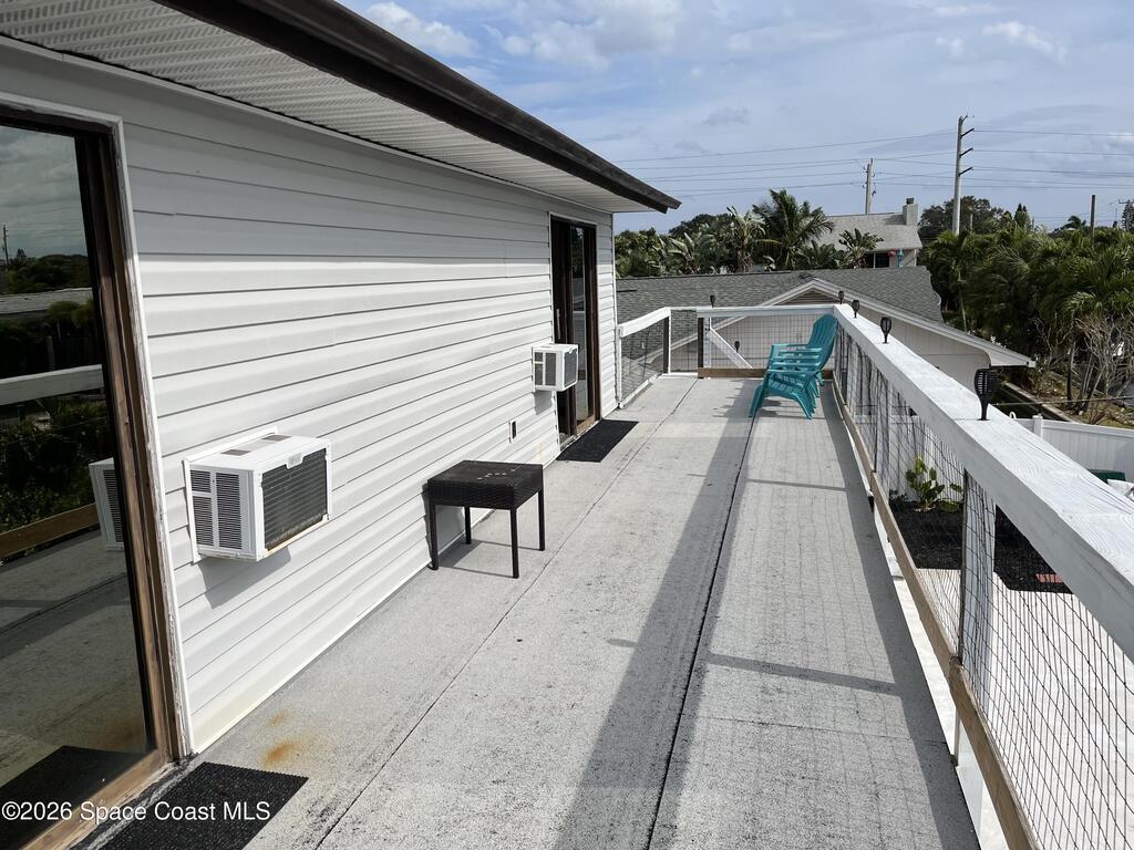 725 Puesta Del Sol Plaza, Indialantic, FL 32903