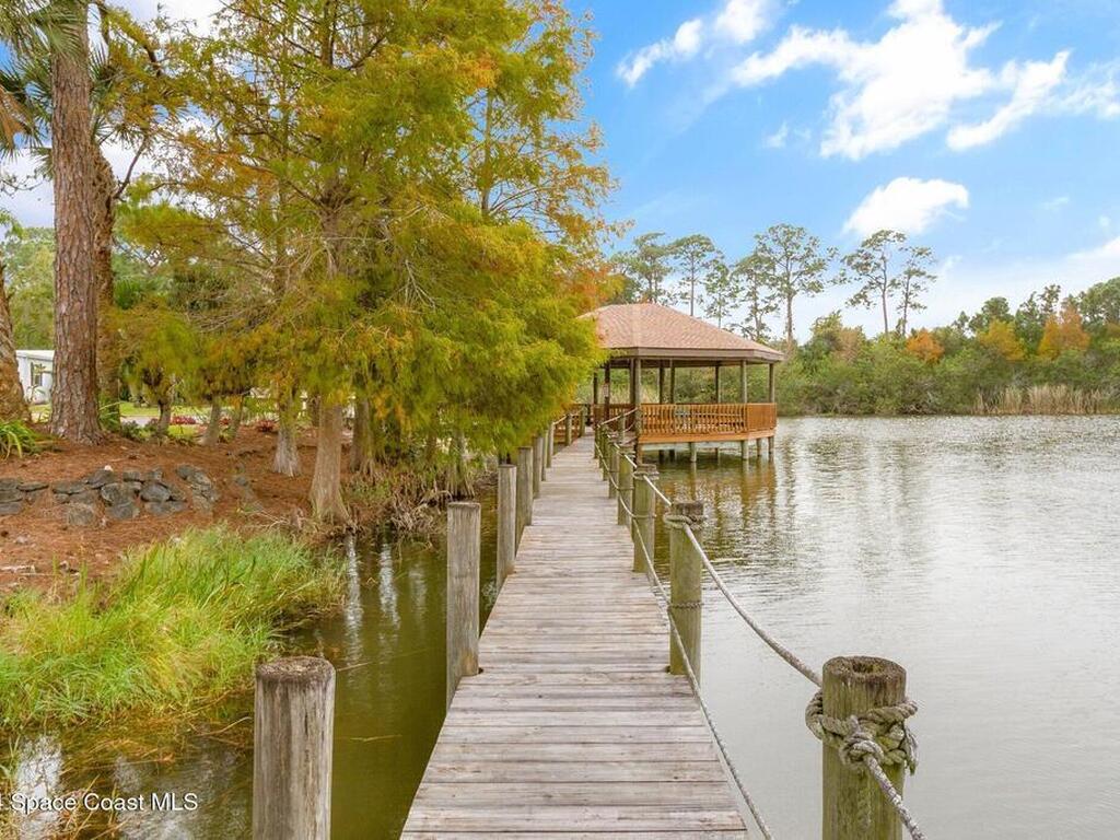 495 Outer Drive, Cocoa, FL 32926