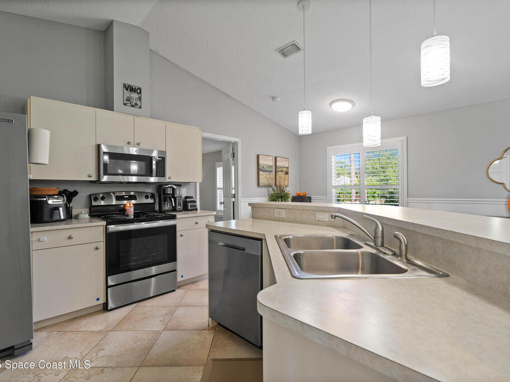 813 Tedder Road, Palm Bay, FL 32909