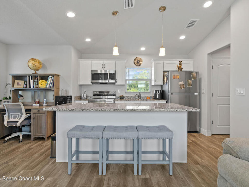 813 Tedder Road, Palm Bay, FL 32909